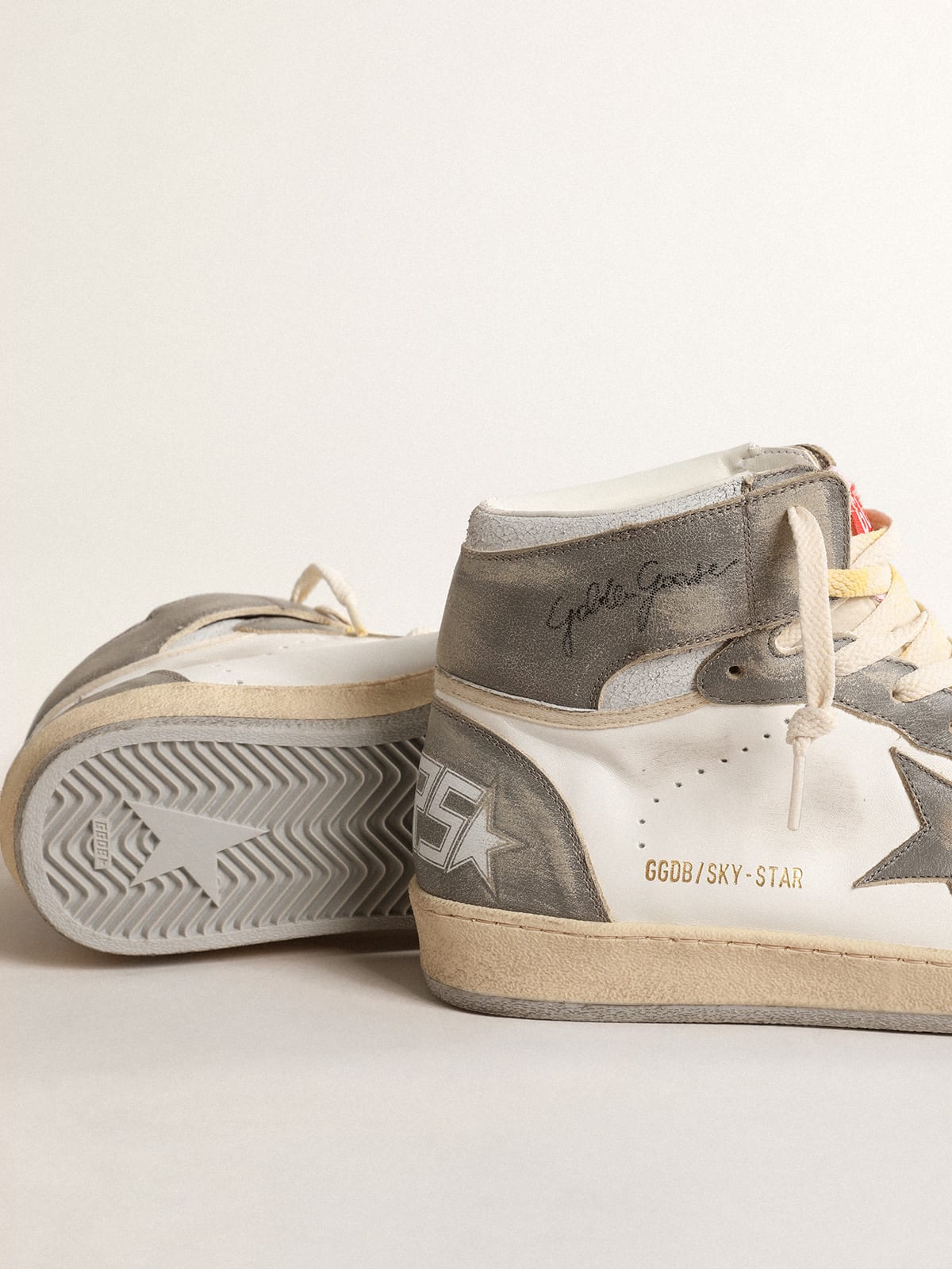 Golden Goose - Sky-Star in white nappa leather with faded gray leather inserts in 