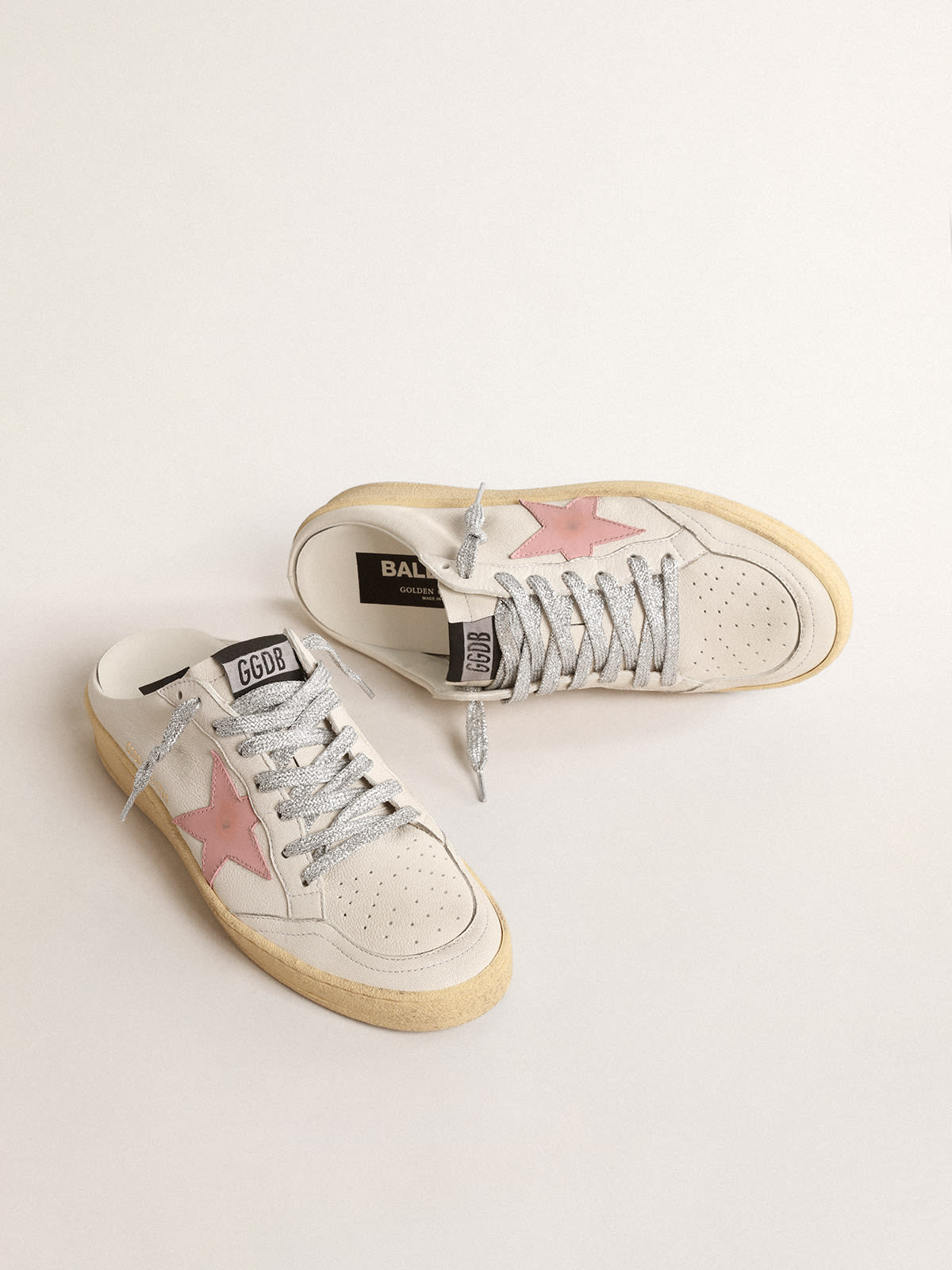 Golden Goose - Ball Star Sabots in white nappa with an old-rose leather star in 