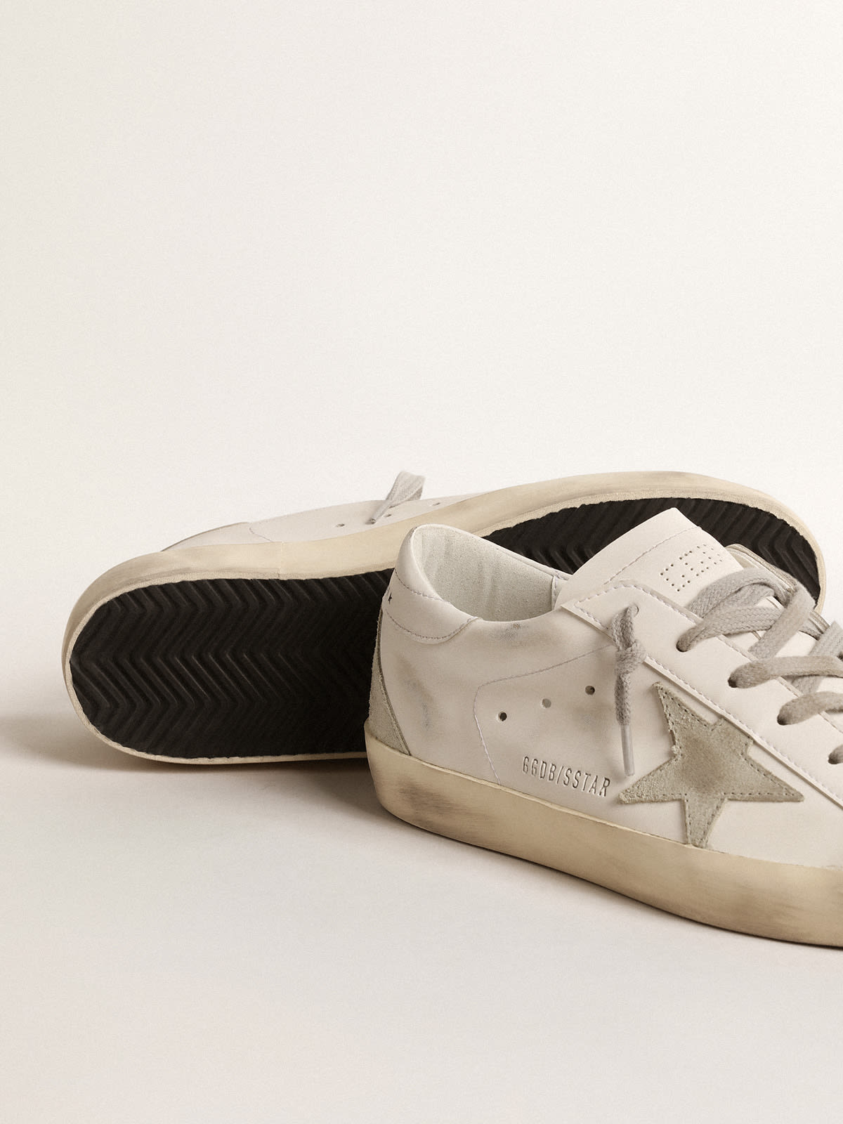 Golden Goose - Men’s bio-based Super-Star with ice-gray suede star in 