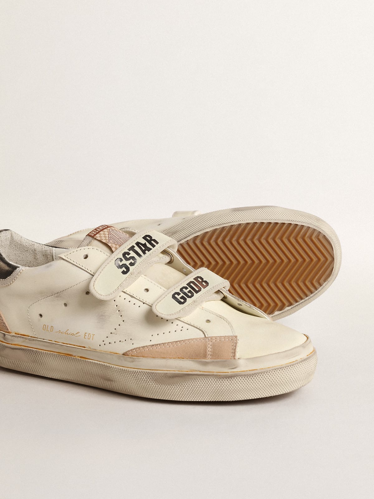 Golden Goose - Old School LTD with perforated star and black leather heel tab in 
