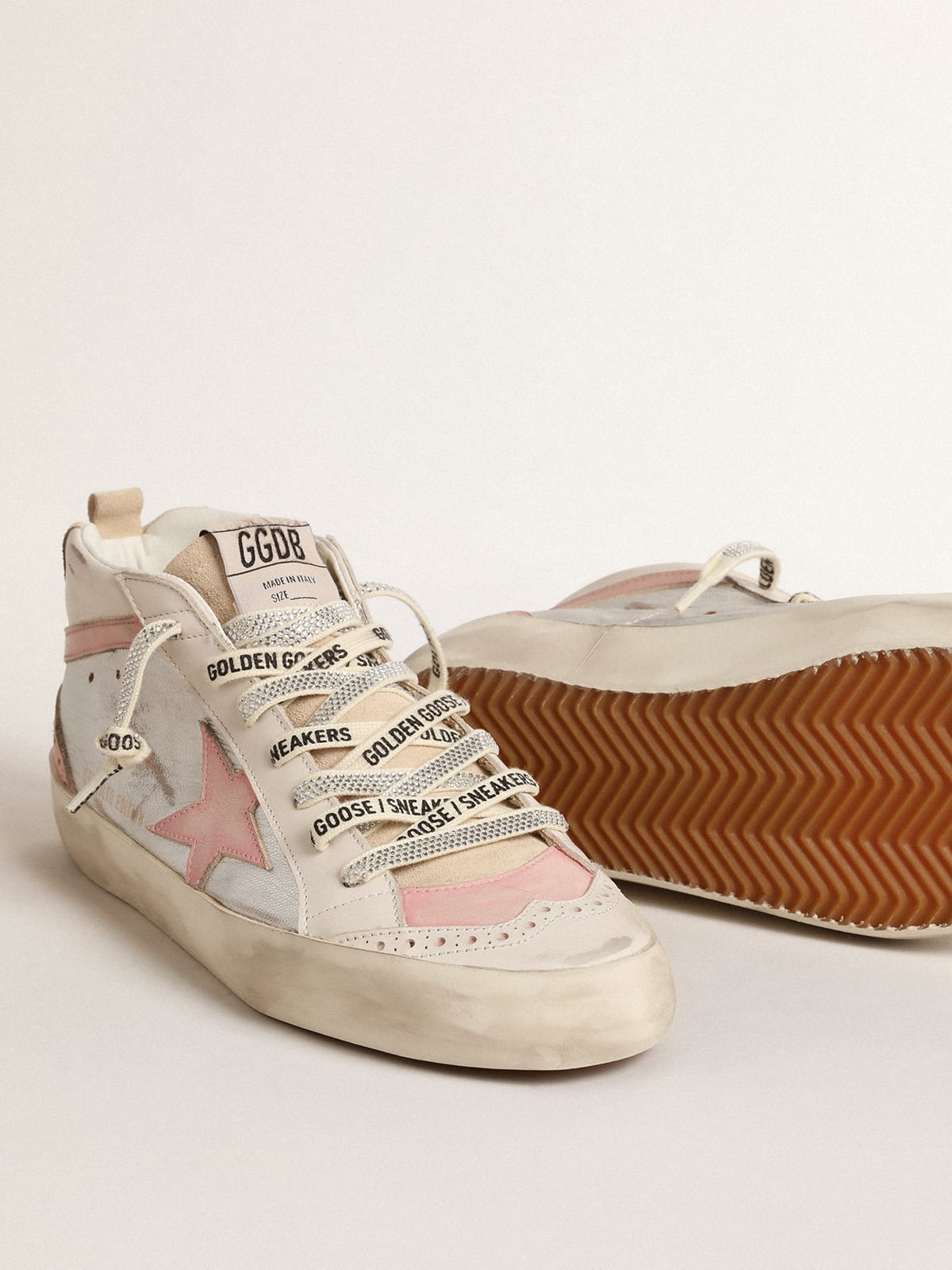 Golden Goose - Mid Star LTD in silver metallic leather with pink star and flash in 
