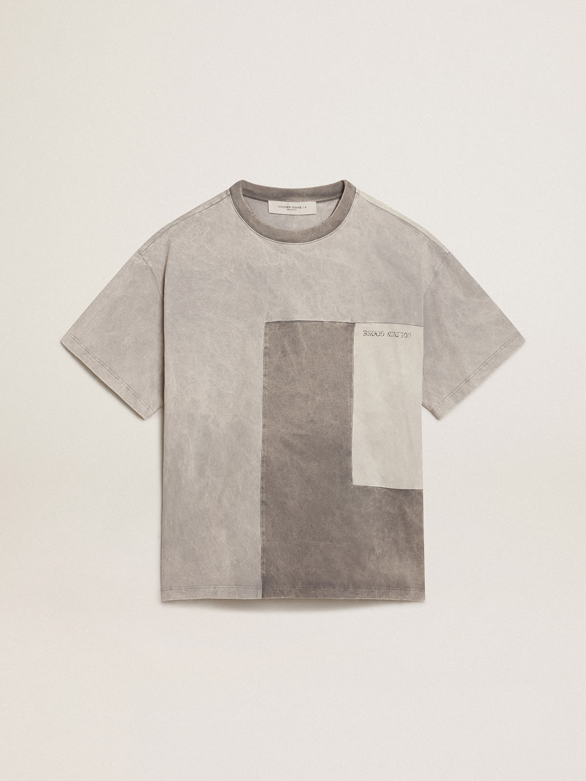 Golden Goose - T-shirt di diverse tonalità di grigio dall'effetto lived-in in 