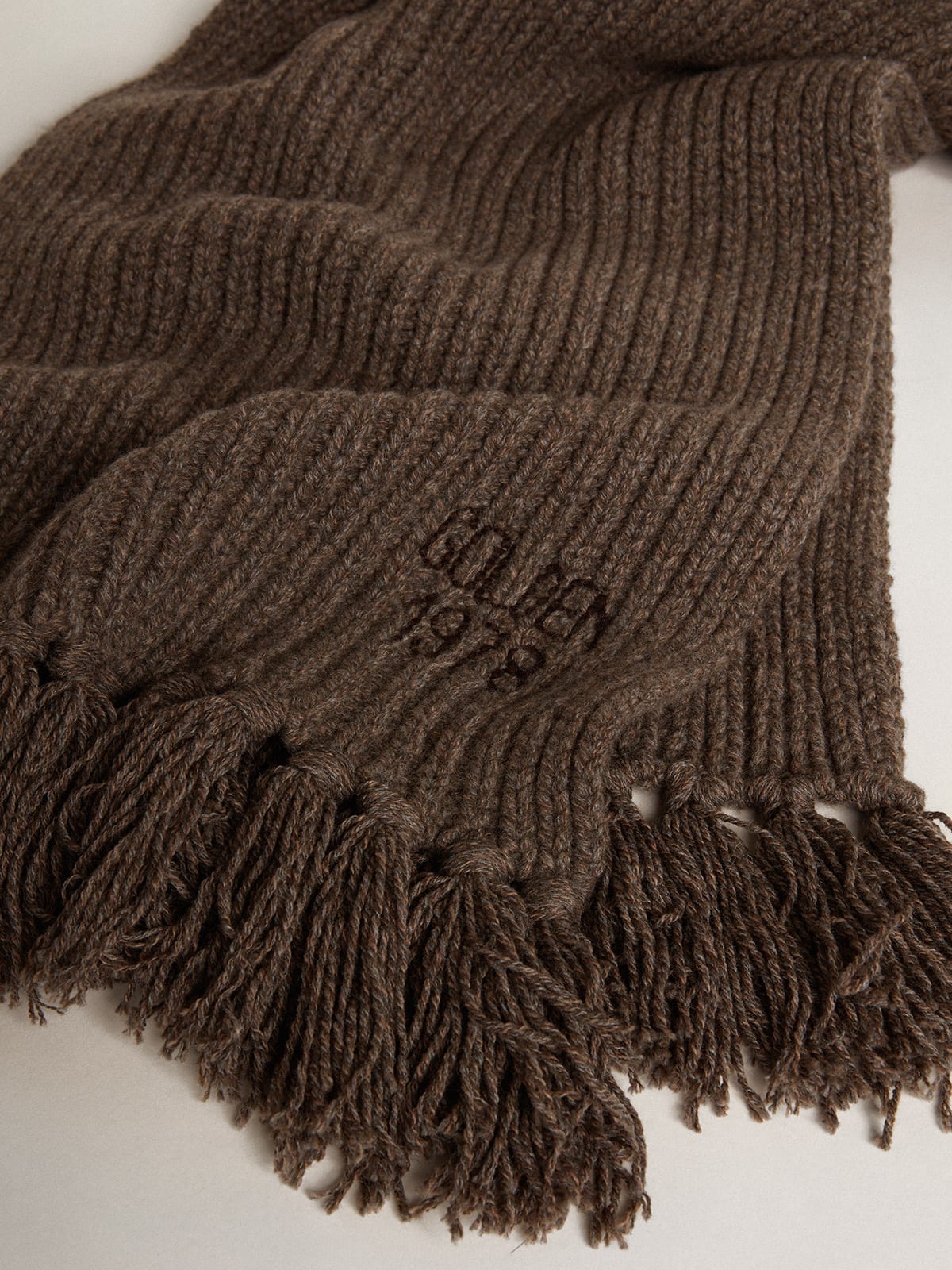 Golden Goose - Ash brown scarf with contrasting embroidery in 