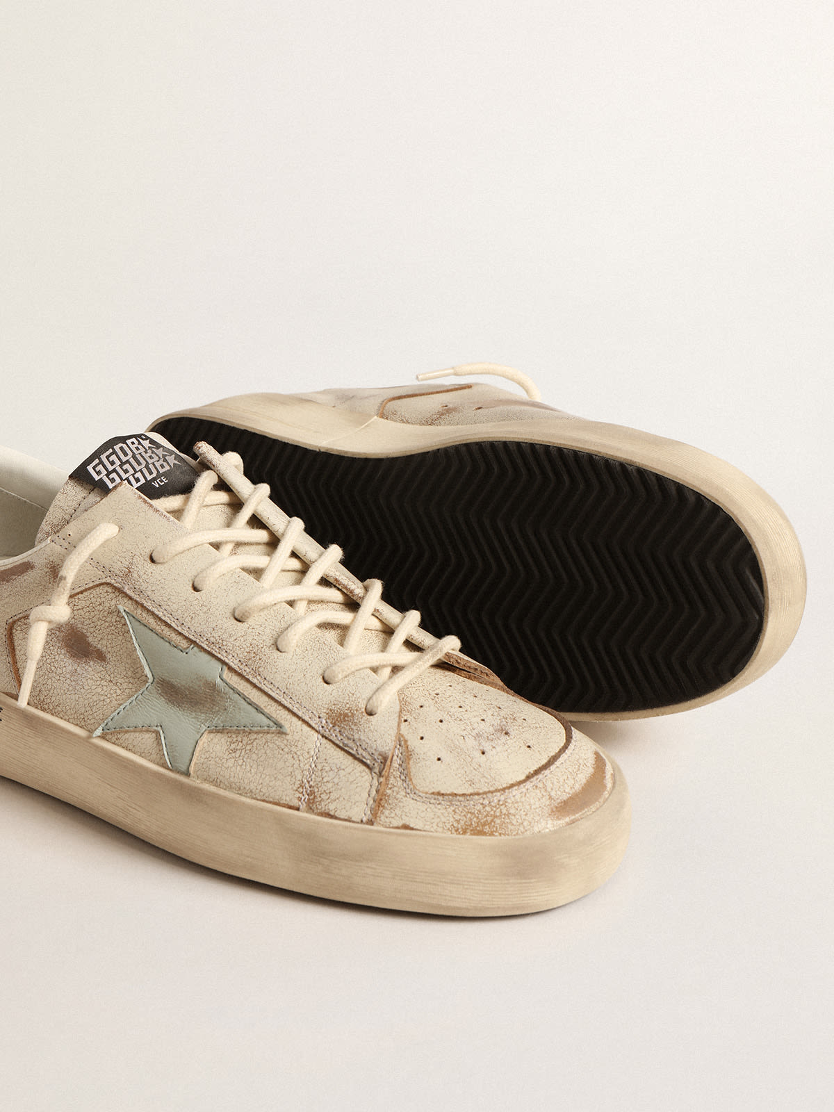 Stardan LTD with aqua-green nappa leather star and heel tab | Golden Goose