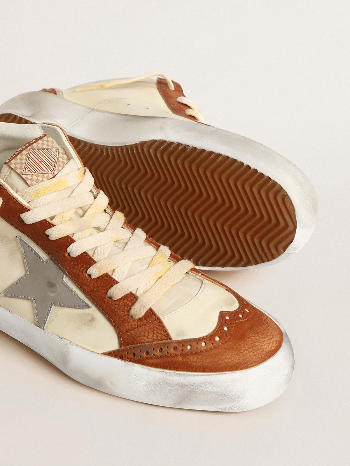 Golden Goose - Mid Star LTD with gray leather star and beige cotton flash in 