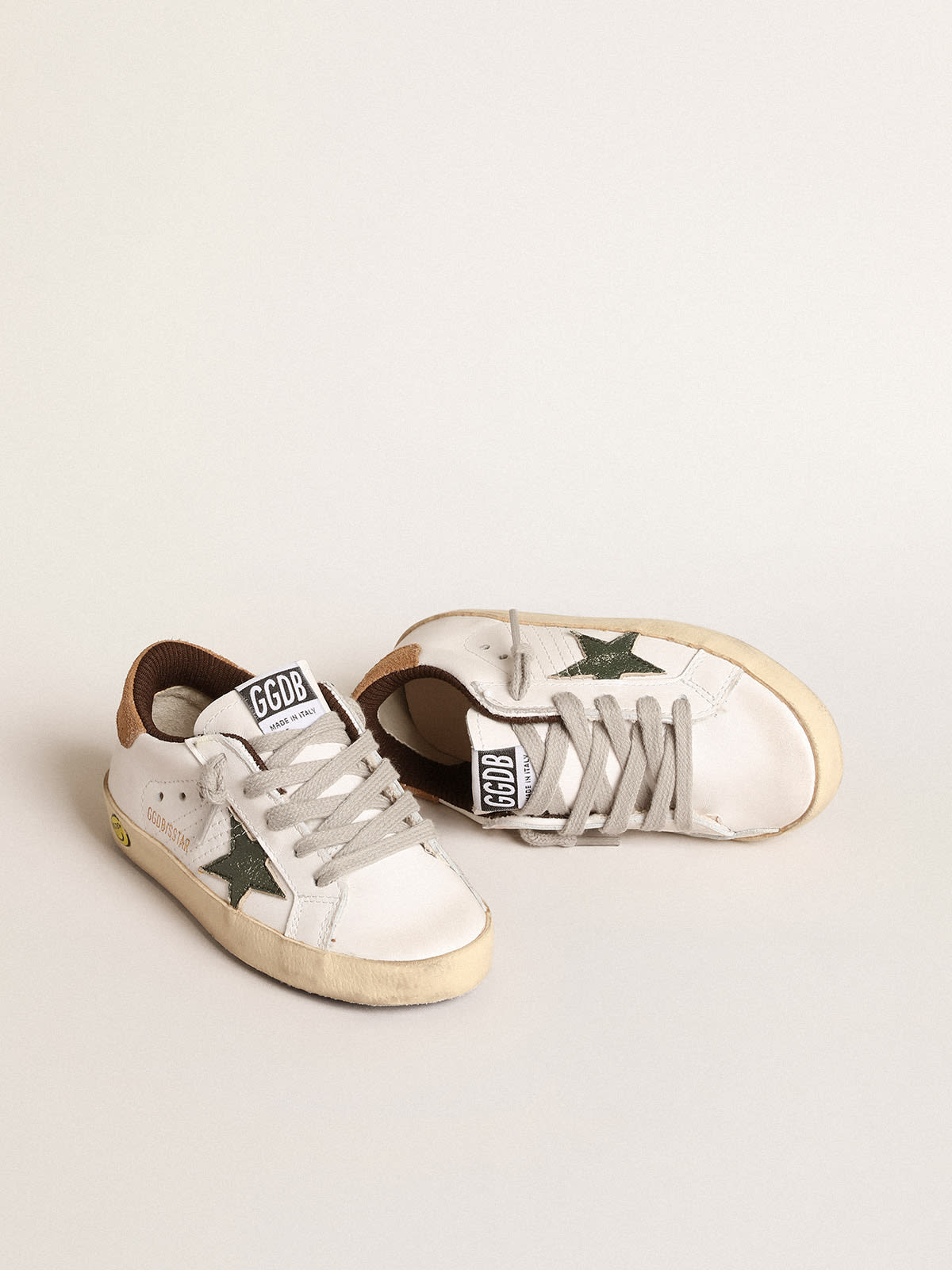 Golden Goose - Super-Star Young with green nappa star and brown suede heel tab in 