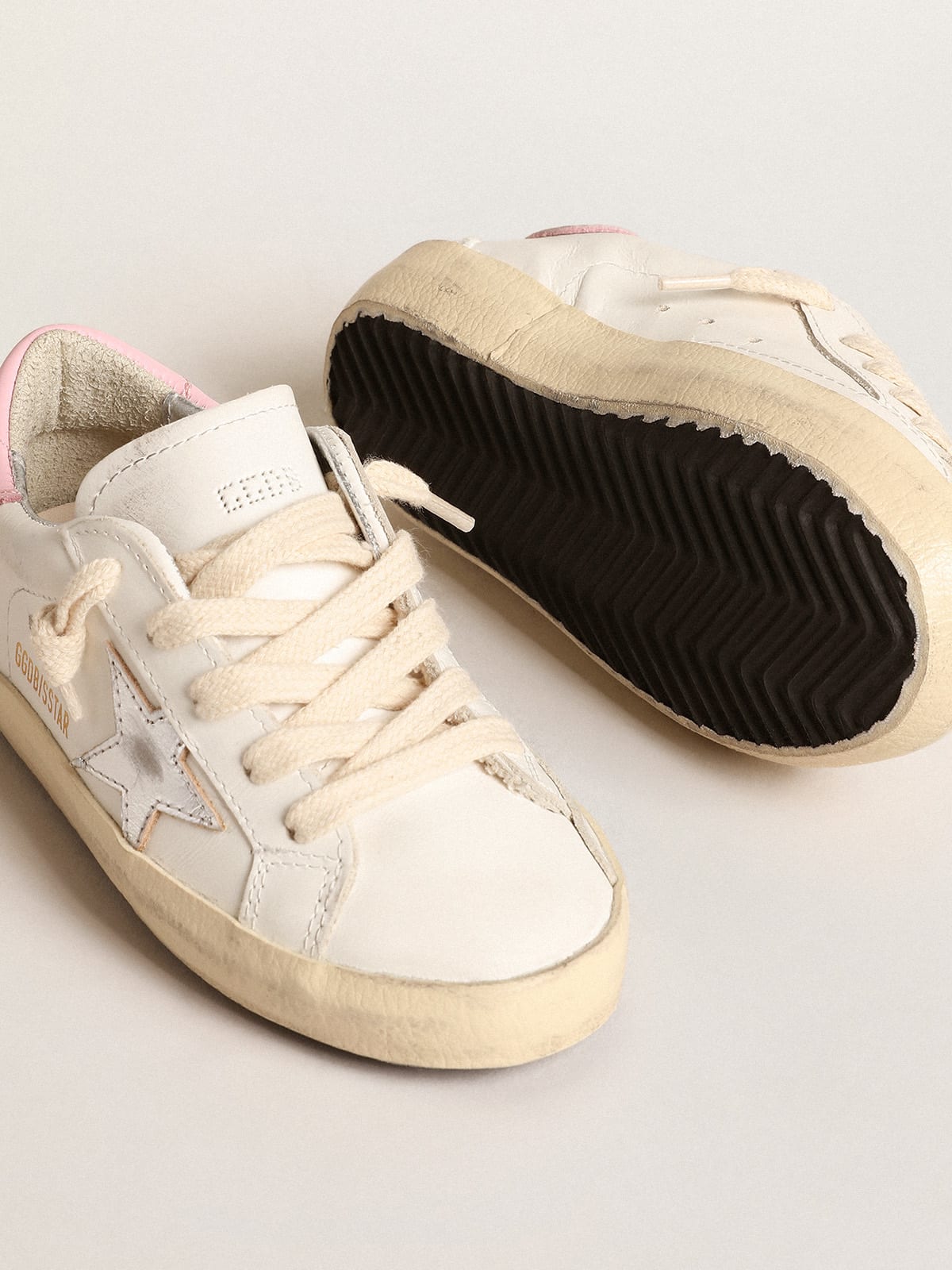 Golden Goose - Super-Star Young with silver leather star and pink heel tab in 