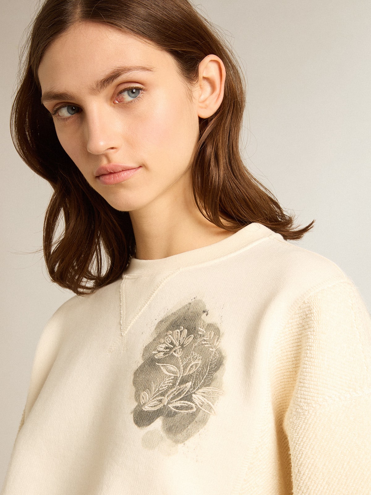 Golden Goose - Aged white cotton cropped sweatshirt  in 