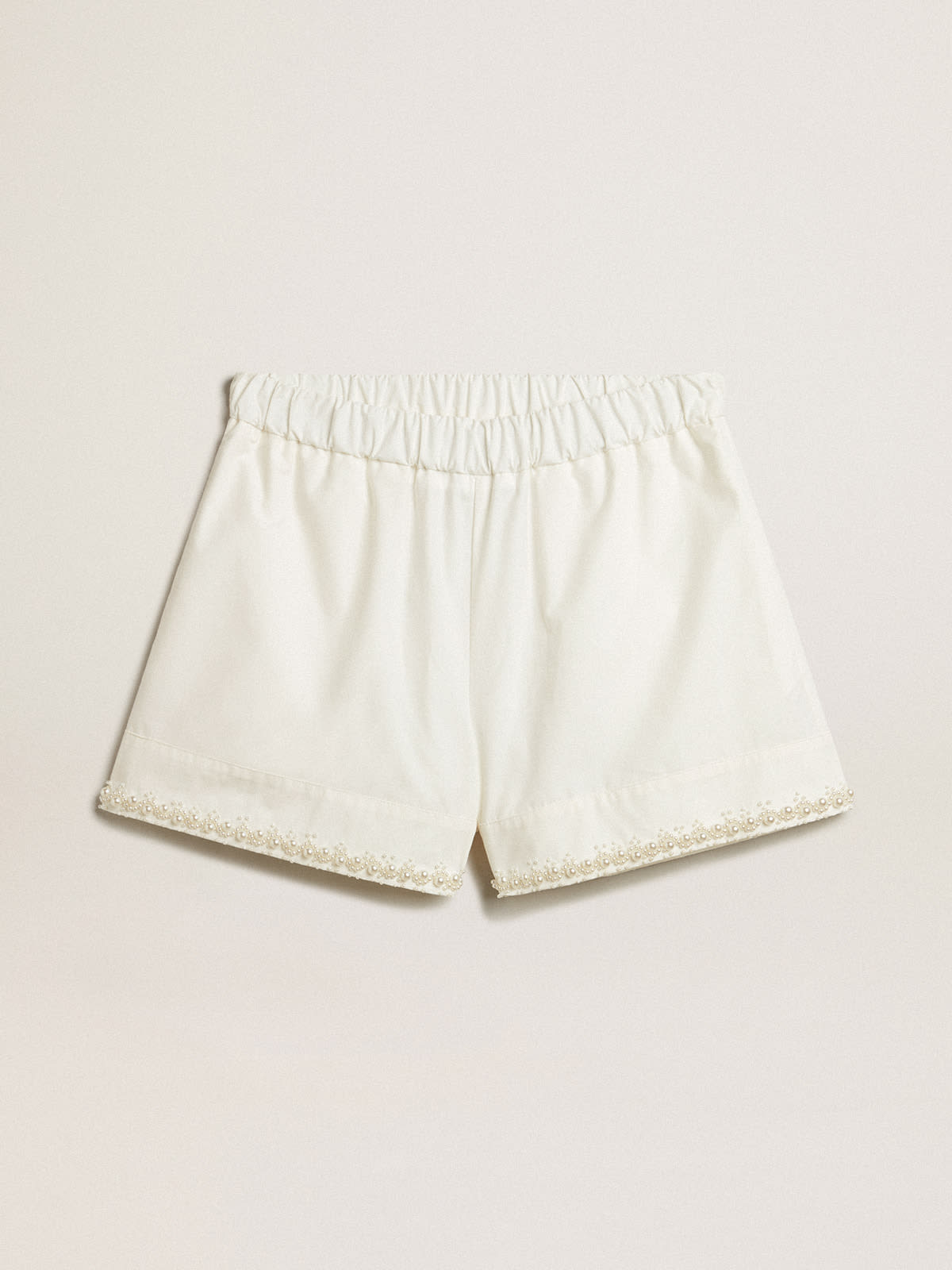 Short best sale con perlas