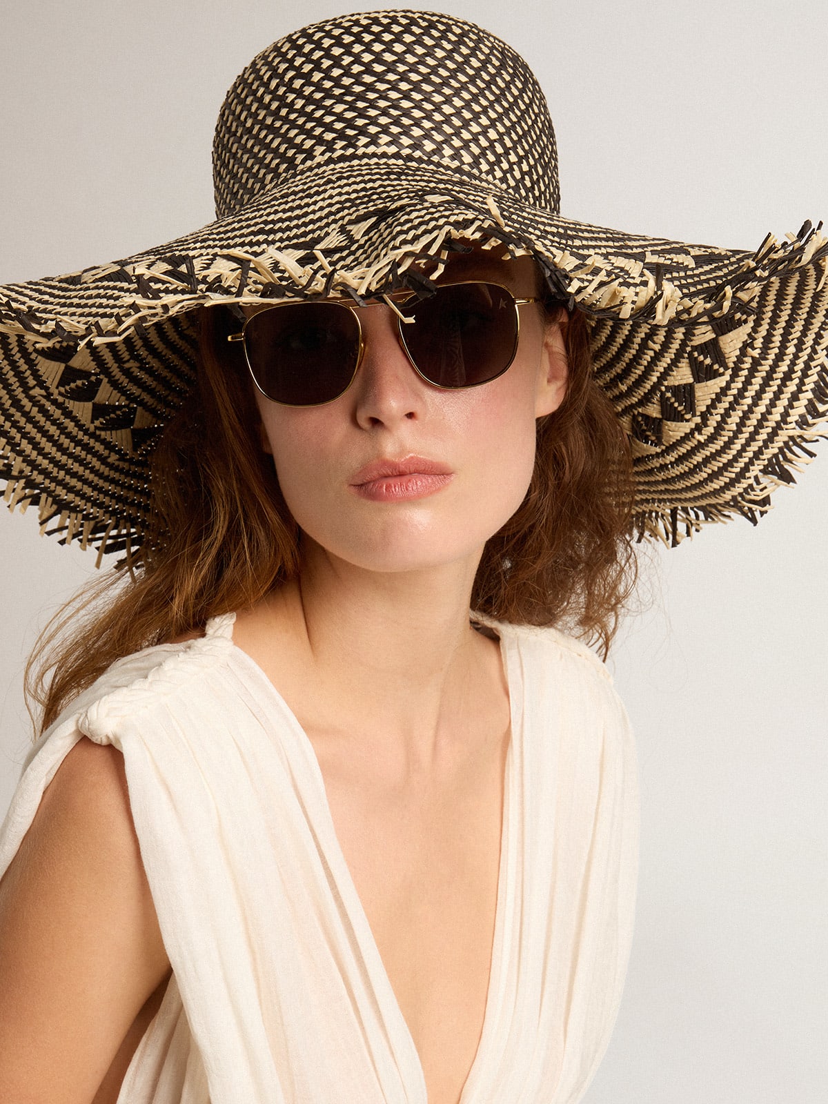 Golden Goose - Black straw hat in 