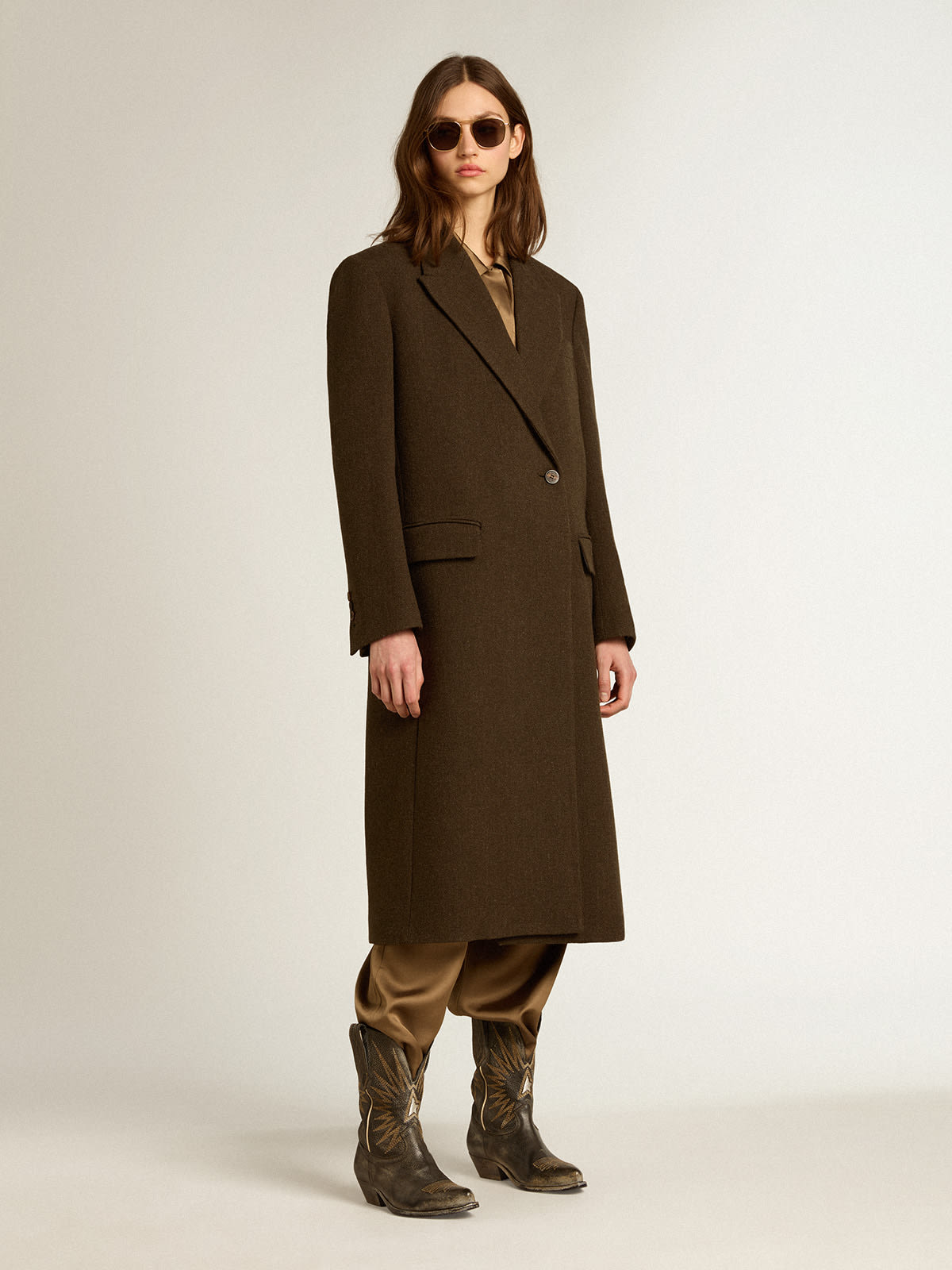 Women s one and a half breasted coat in bark colored wool