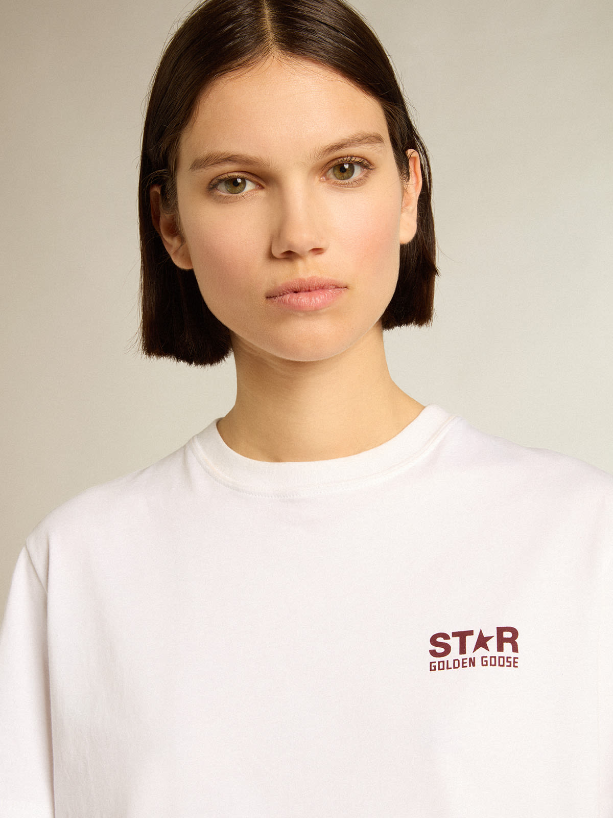 Golden Goose - Women’s white T-shirt with burgundy star on the front in 