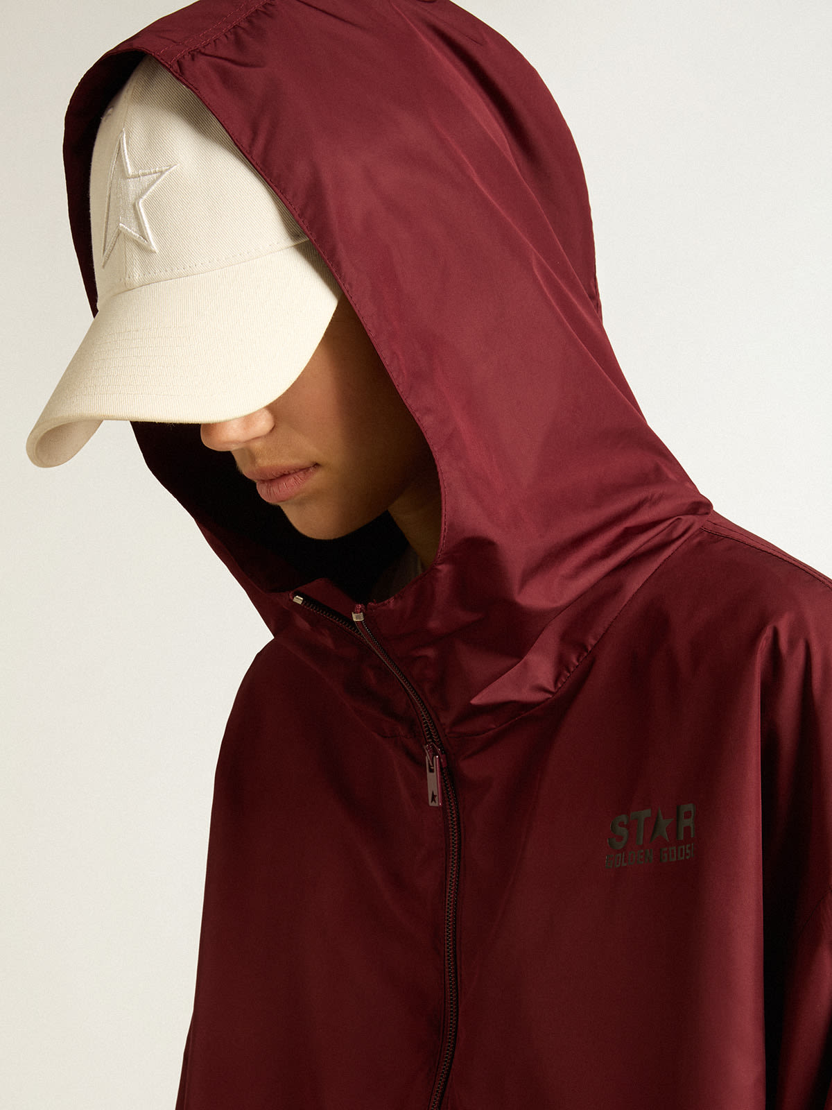 Burgundy hot sale windbreaker mens