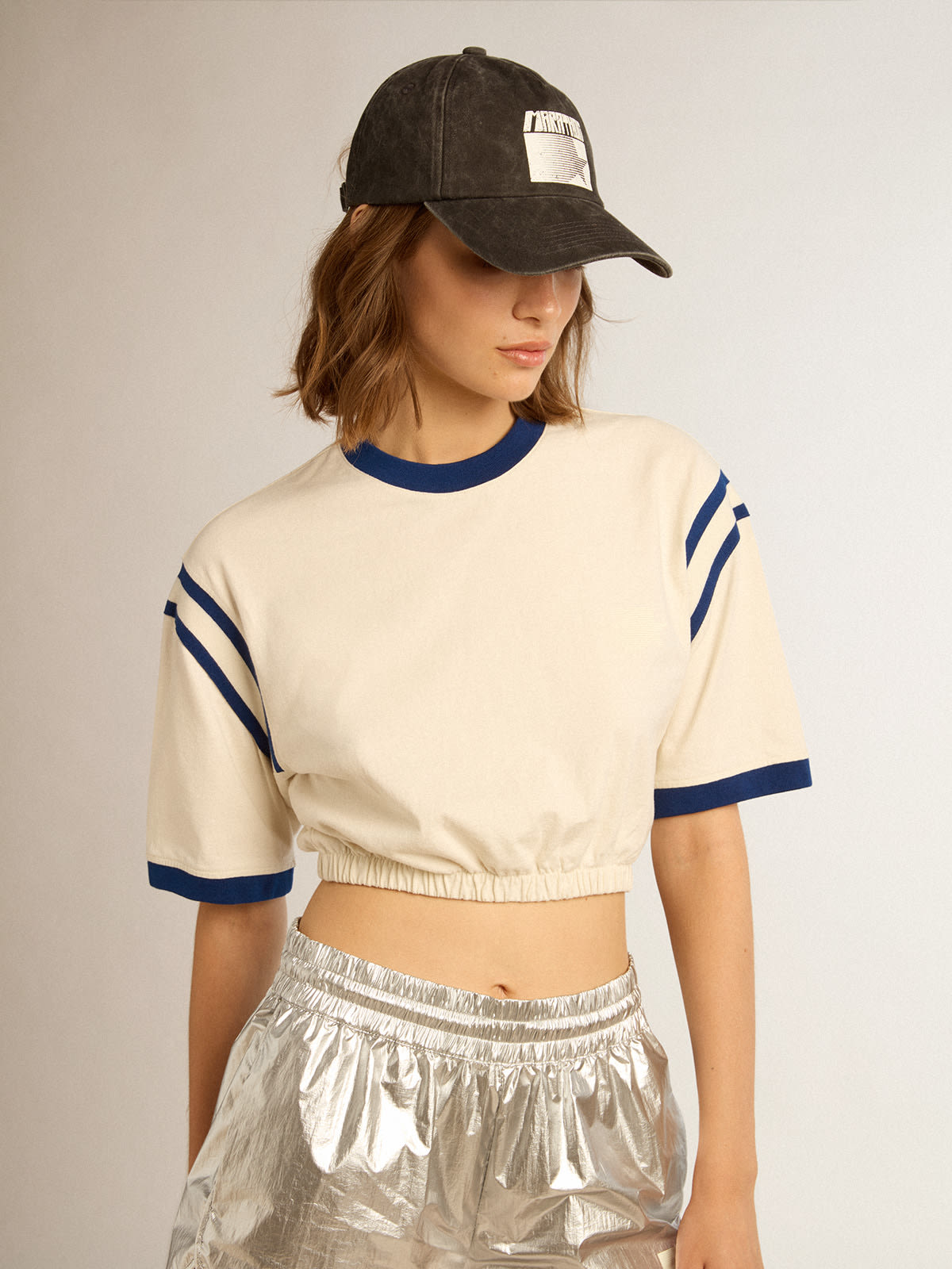 Golden Goose - Aged white cotton cropped T-shirt with lettering on the back in 
