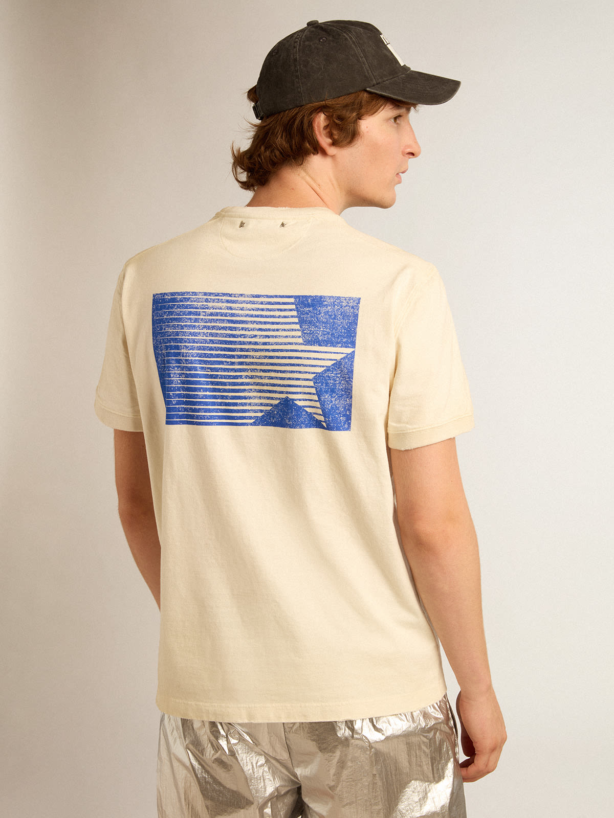 Golden Goose - Camiseta de algodón color blanco envejecido con logotipo Marathon azul in 