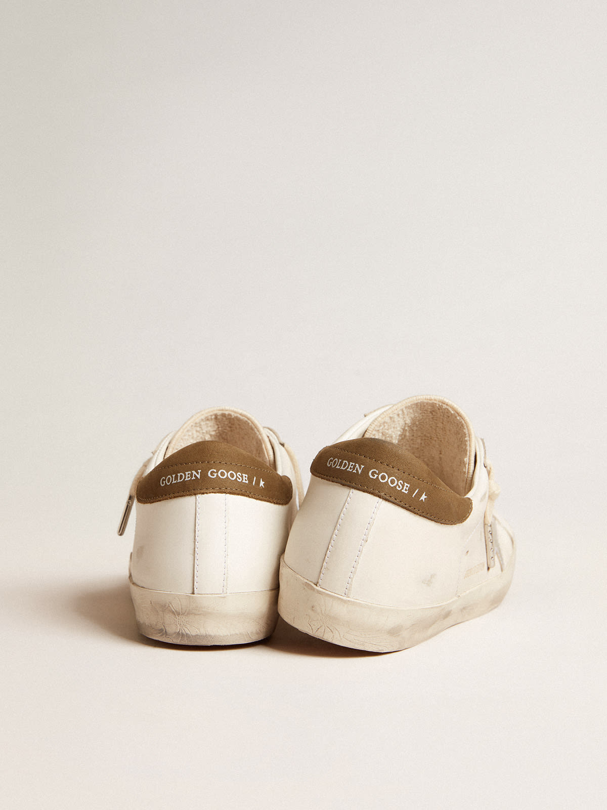 Golden goose white outlet metallic star superstar sneaker