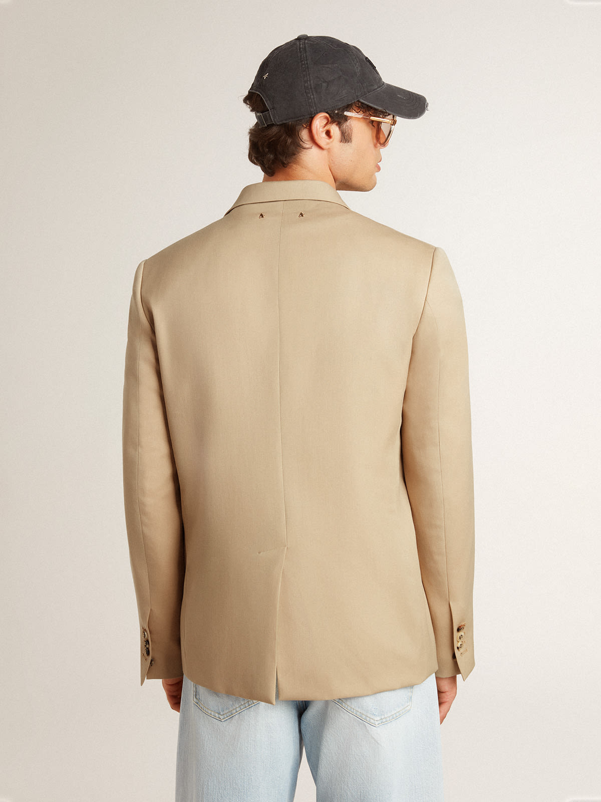 Golden Goose - Single-breasted blazer in sand with horn buttons in 