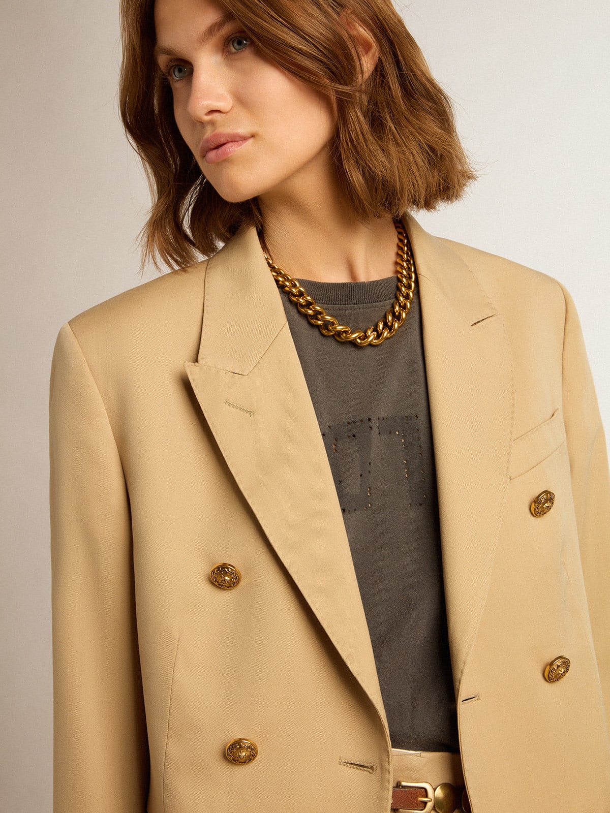 Blazer femme best sale avec bouton doré