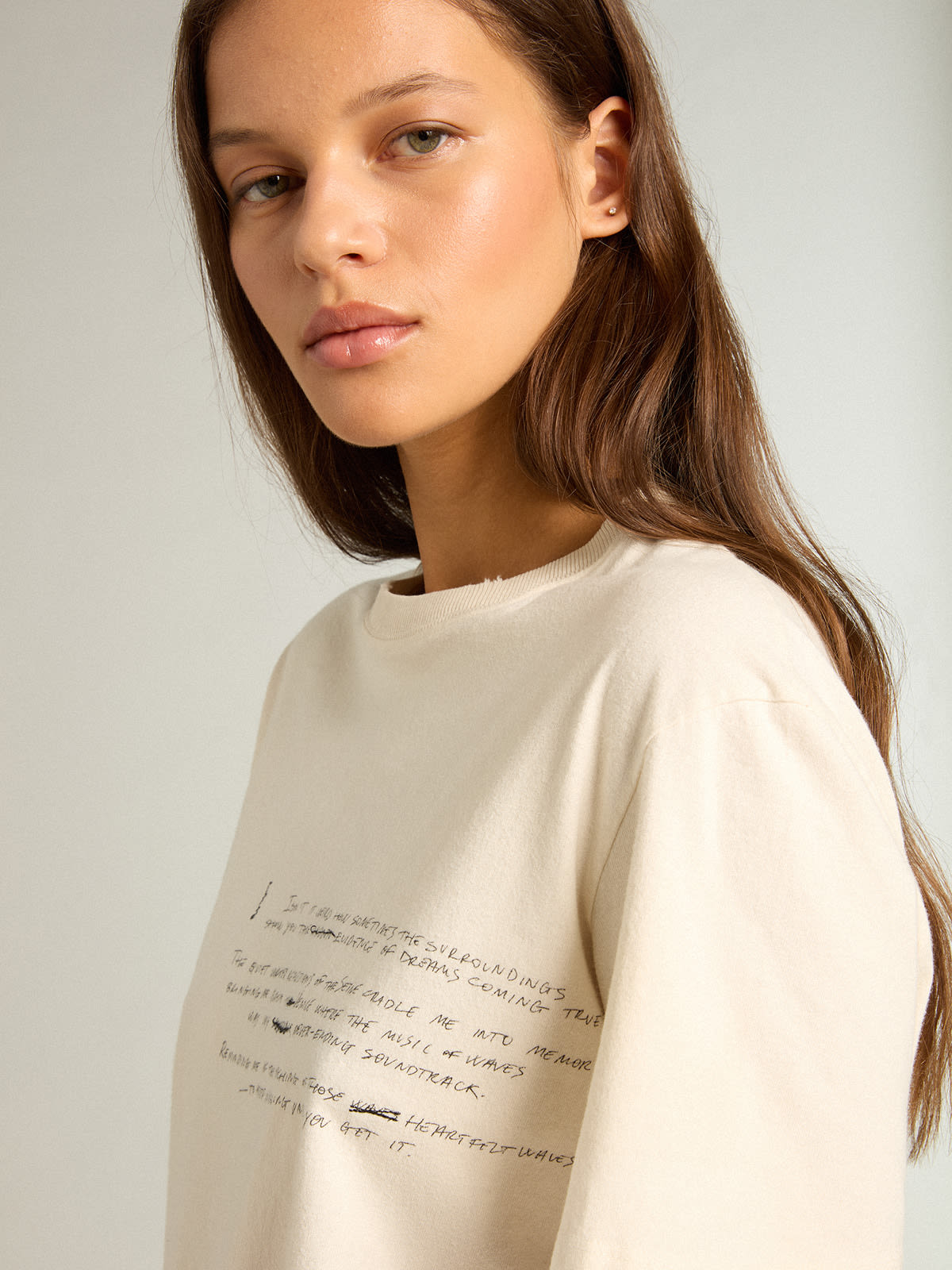 Women’s cotton T-shirt in aged white with embroidered lettering