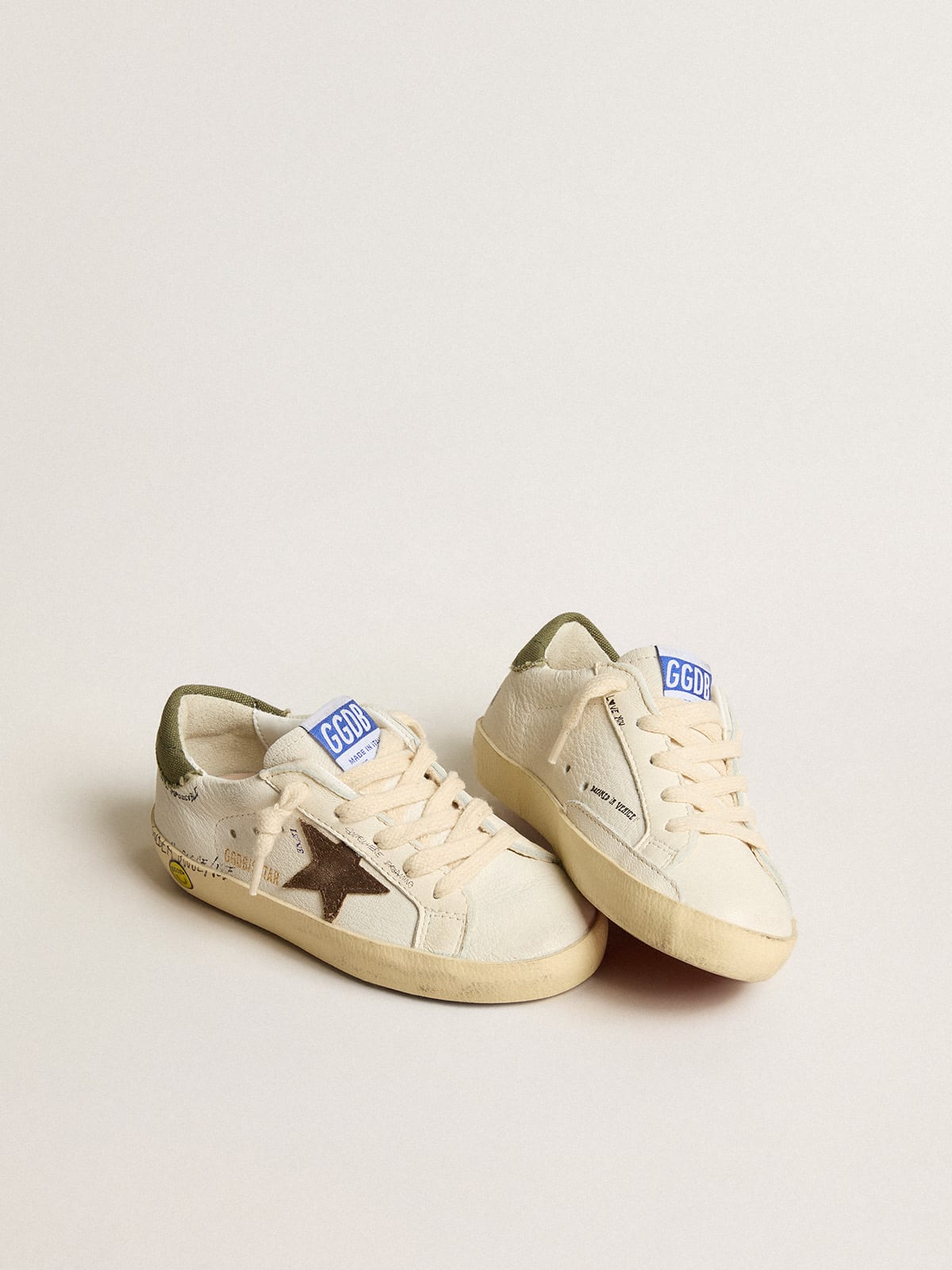 Golden goose superstar store bambino scontate