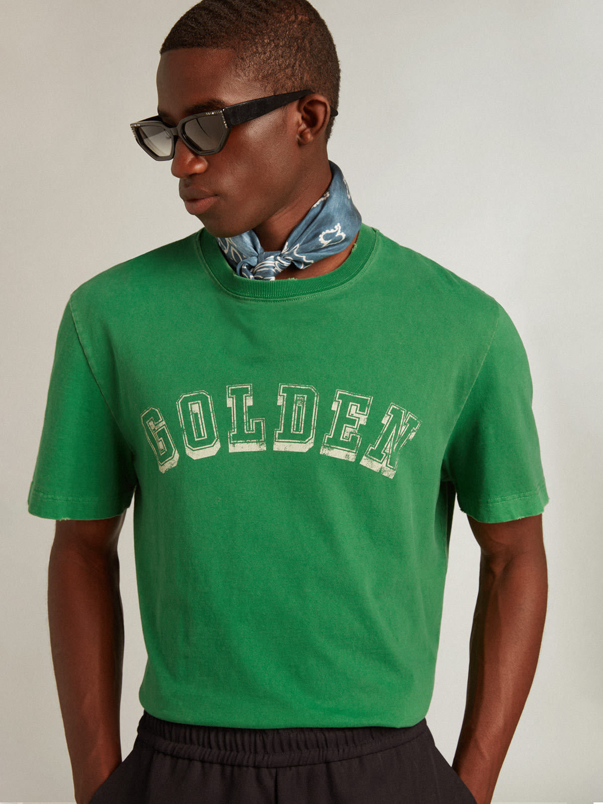 Golden Goose - Men’s green cotton T-shirt with lettering at the center in 
