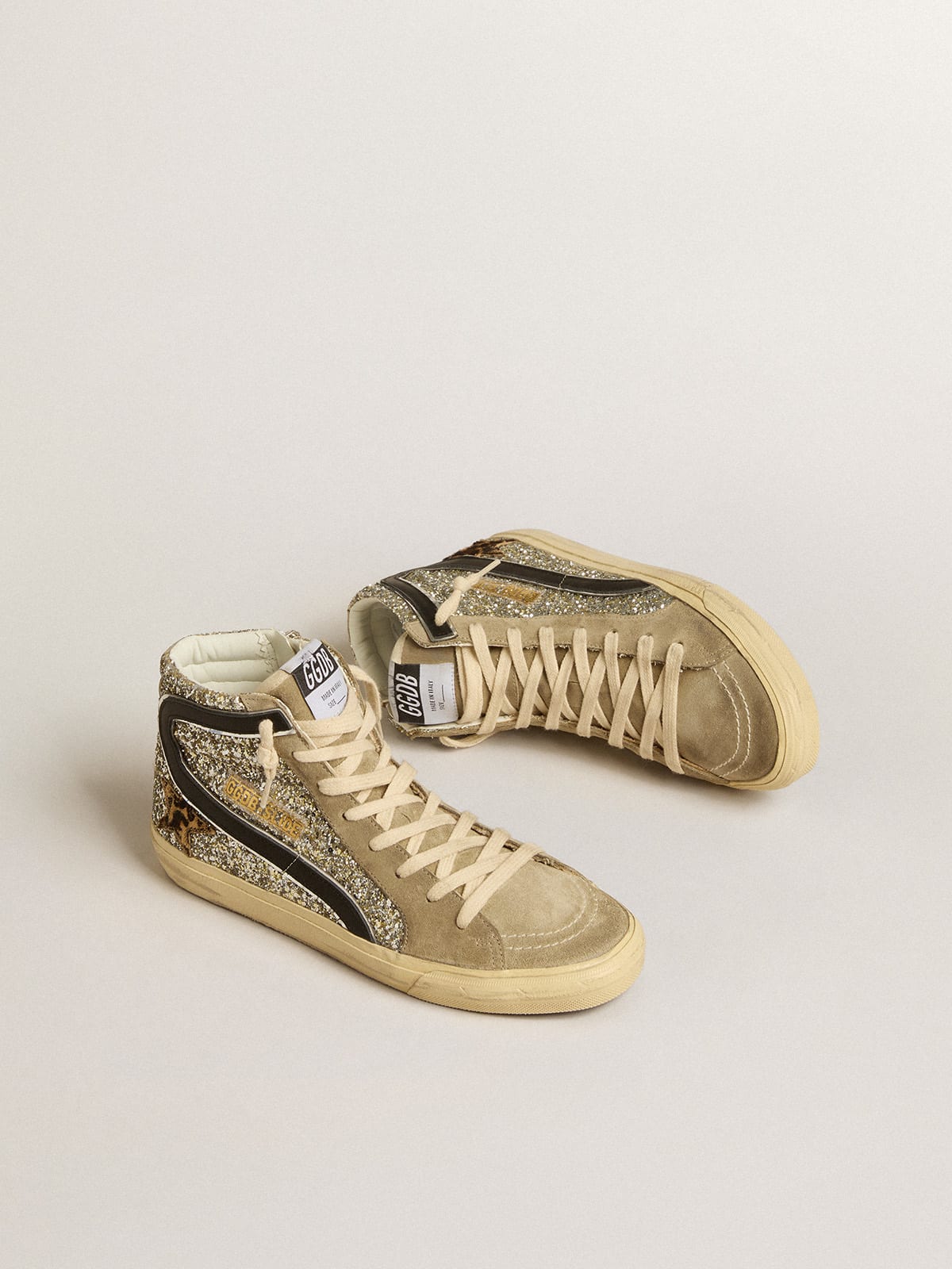 Golden Goose - Slide de glitter platinado com estrela de cavalinho leopardo e lista preta in 