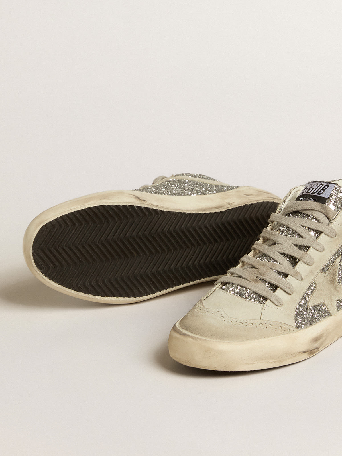 Mid Star in silver glitter with ice-gray suede star and flash | Golden Goose