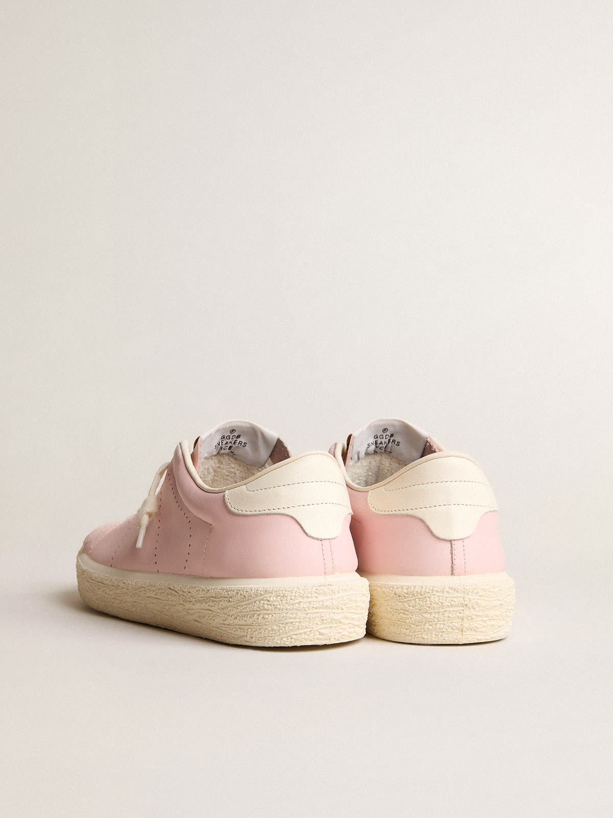 Golden goose pink fur on sale sneakers