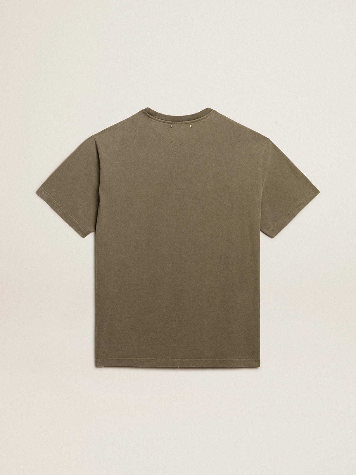 Golden Goose - T-shirt color verde oliva dal fit regular con scritta Golden sul davanti in 