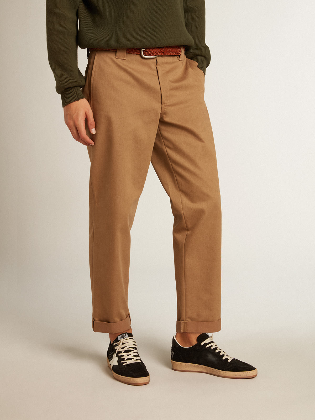 Golden Goose - Pantalón chino de la colección Golden en color caqui beige in 