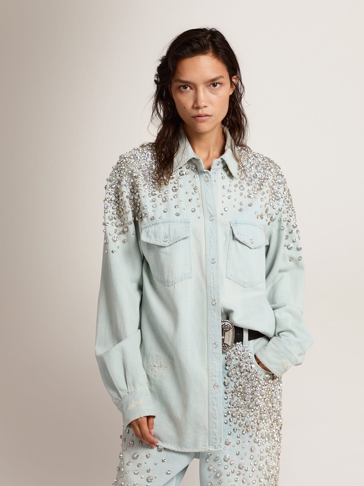 Golden Goose - Camicia boyfriend bleached da donna con cristalli cabochon in 